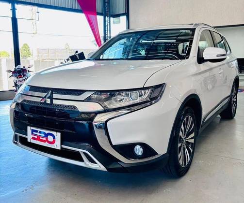 MITSUBISHI OUTLANDER 2.0 MIVEC GASOLINA GLS AUTOMÁTICO